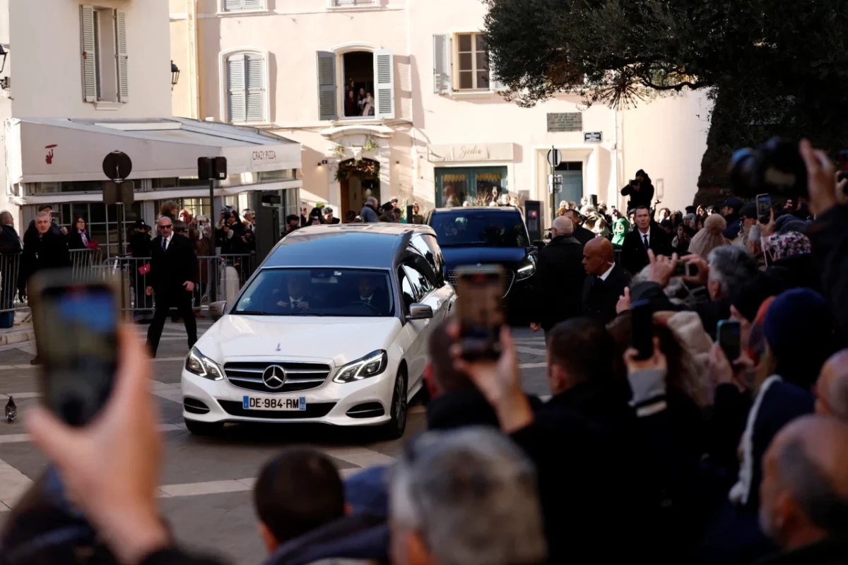 Французская икона ХХ века Брижит Бардо была упокоена в Сен-Тропе-ФОТО 