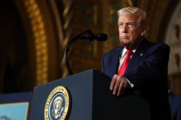 Трамп: Венесуэла передаст США до 50 млн баррелей нефти для продажи