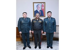 Закир Гасанов принял военного атташе Казахстана