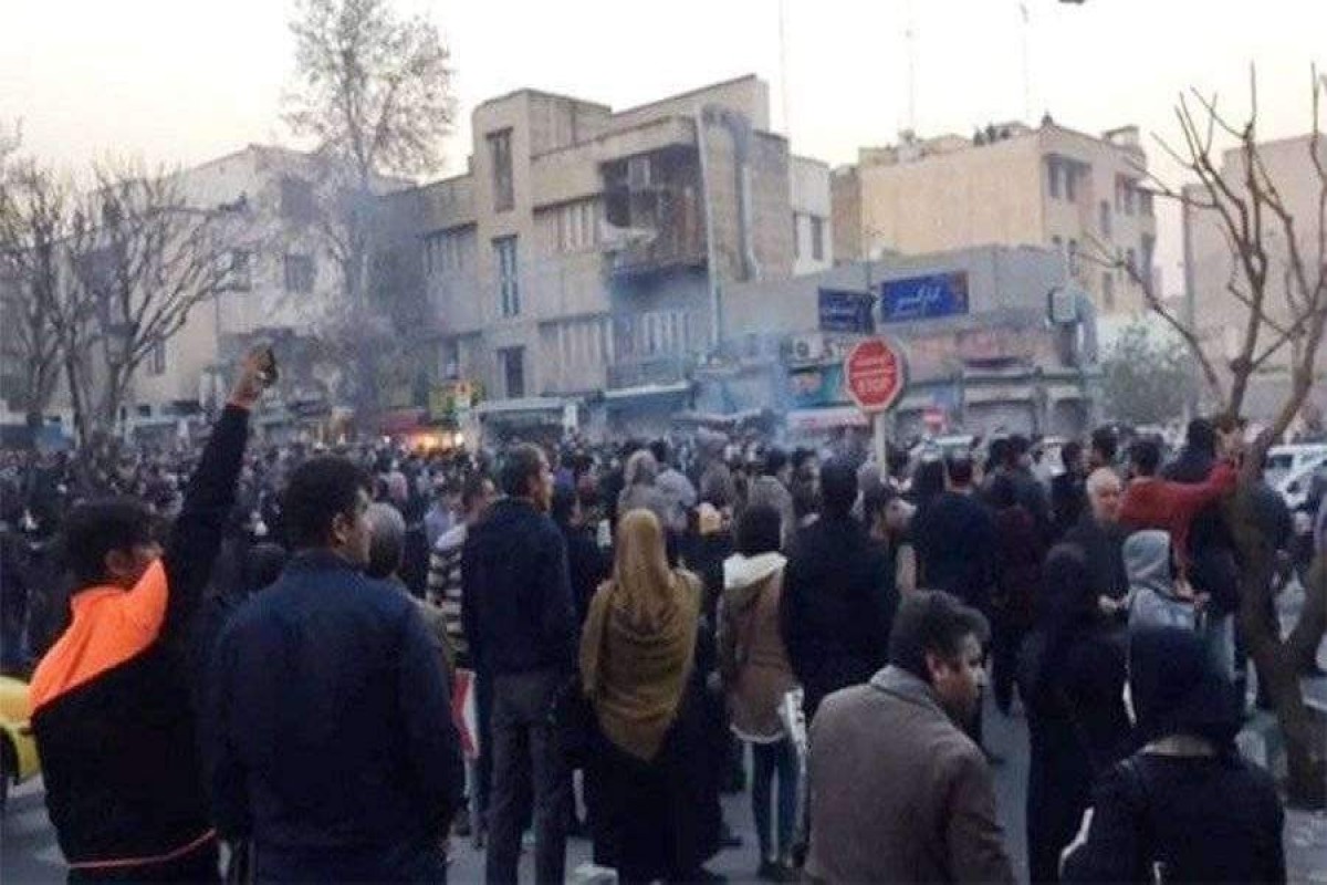 Число погибших в ходе протестов в Иране достигло 38 человек