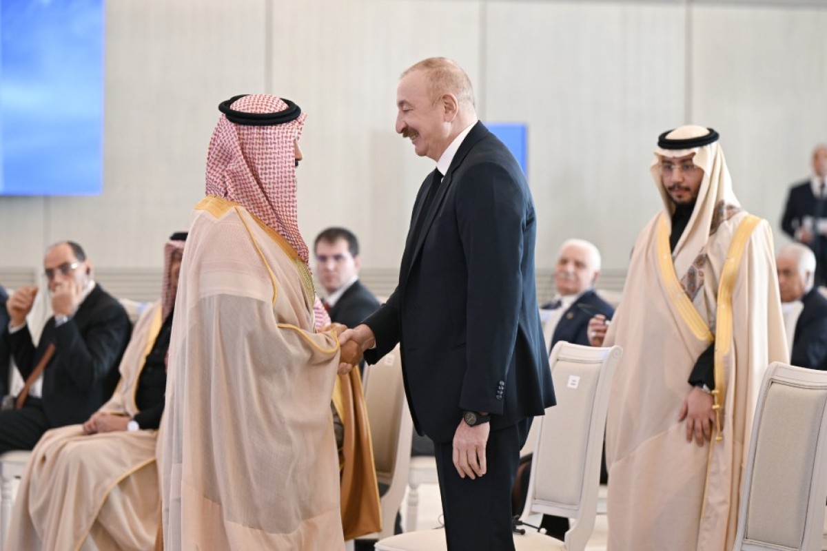 В Баку состоялась церемония открытия ветроэлектростанции при участии Президента Алиева -ОБНОВЛЕНО 