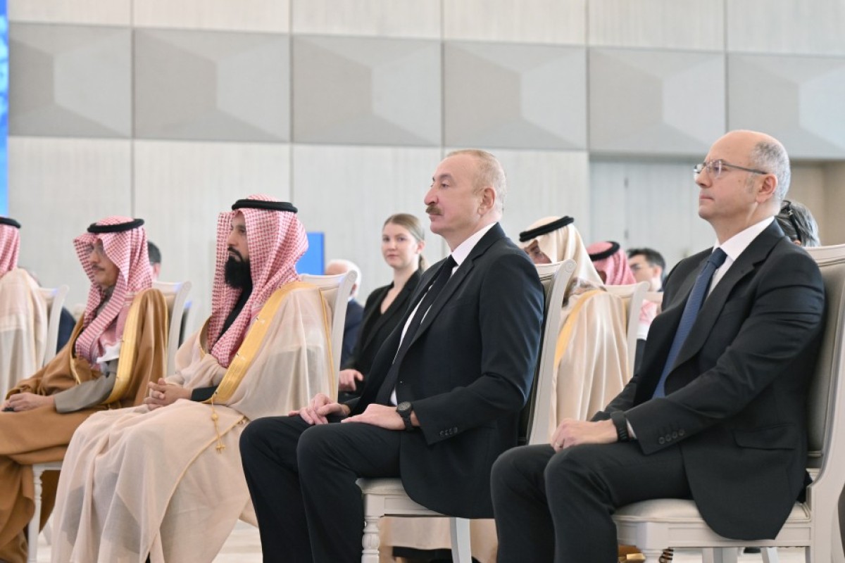 В Баку состоялась церемония открытия ветроэлектростанции при участии Президента Алиева -ОБНОВЛЕНО 