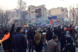 Число погибших в ходе протестов в Иране достигло 38 человек