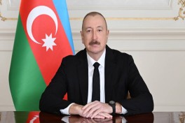 В Баку проходит церемония открытия ветроэлектростанции при участии Президента Алиева 