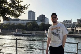 В пригороде Парижа найден мертвым российский журналист Евгений Сафронов