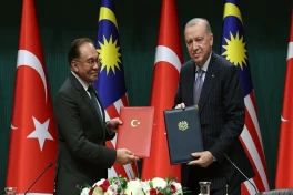 Премьер Малайзии заявил о расширении партнерства с Турцией