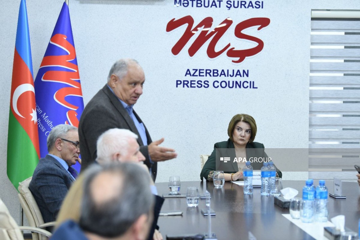 В Совете по прессе вновь сформирован состав комиссии по языку -ФОТО 