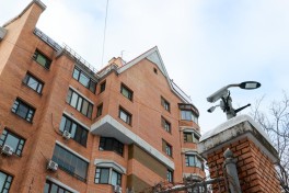 Лариса Долина освободила проданную квартиру