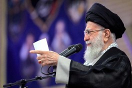 Али Хаменеи выступит речью по поводу протестов