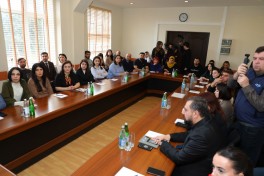 В Азербайджане стартовали тренинги на тему «Азербайджанский язык в СМИ»-ФОТО 