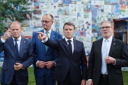 Semafor: лидеры ряда стран ЕС выступают за переговоры с Россией по Украине