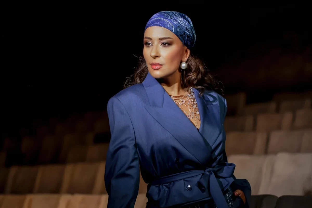 С банданой и ностальгией: Тунзаля Агаева о возвращении к истокам карьеры-ВИДЕО 