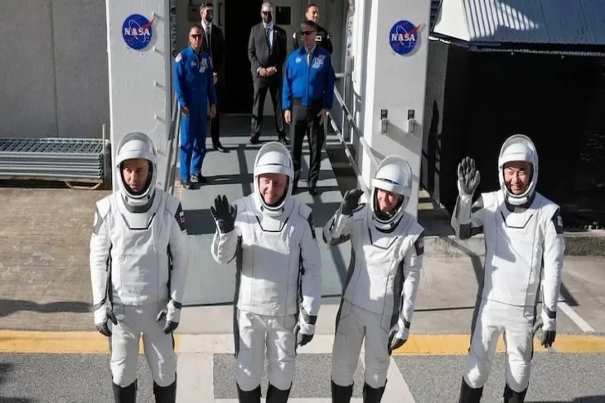 NASA: экипаж миссии Crew-11 доставлен на Землю раньше графика