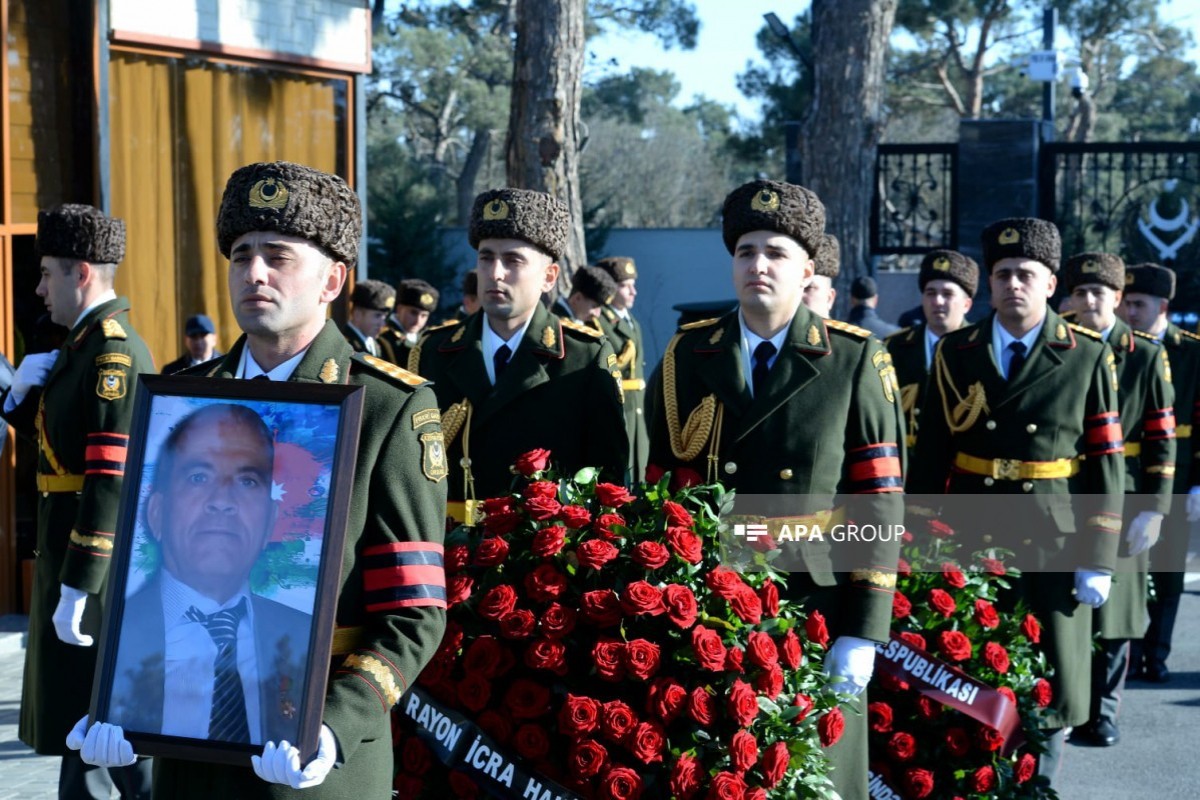 В Баку проводили в последний путь Национального Героя-ФОТО 