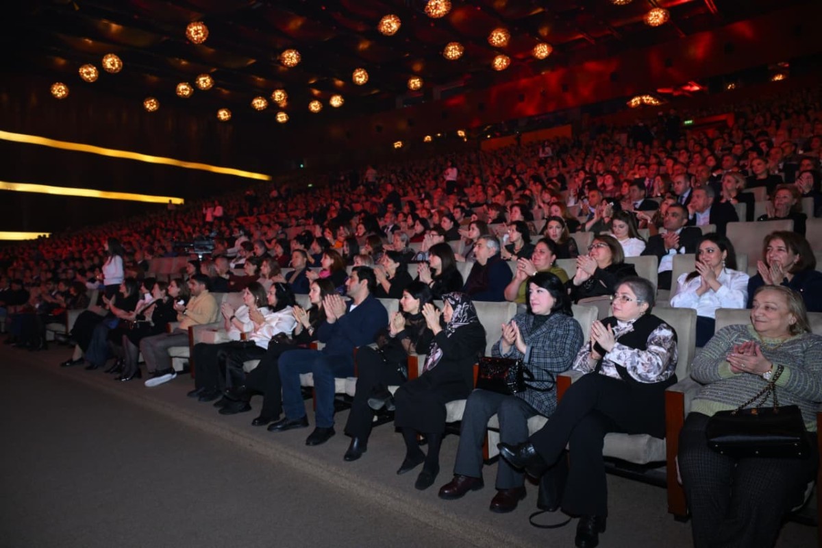 Голос эпохи: в Баку отметили 110-летие Рашида Бейбутова-ФОТО 