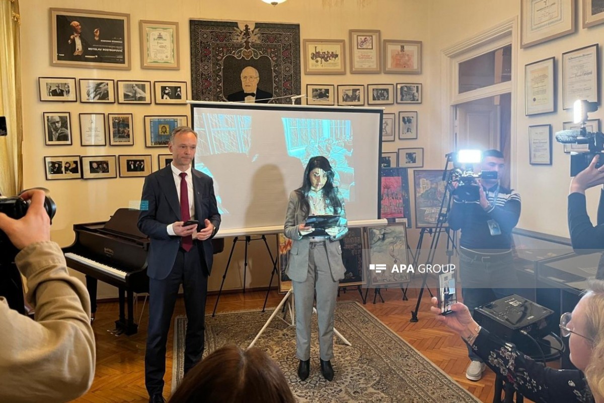 Концерт, выставка и хроника: в Баку и Вильнюсе почтили память жертв январских событий-ФОТО 