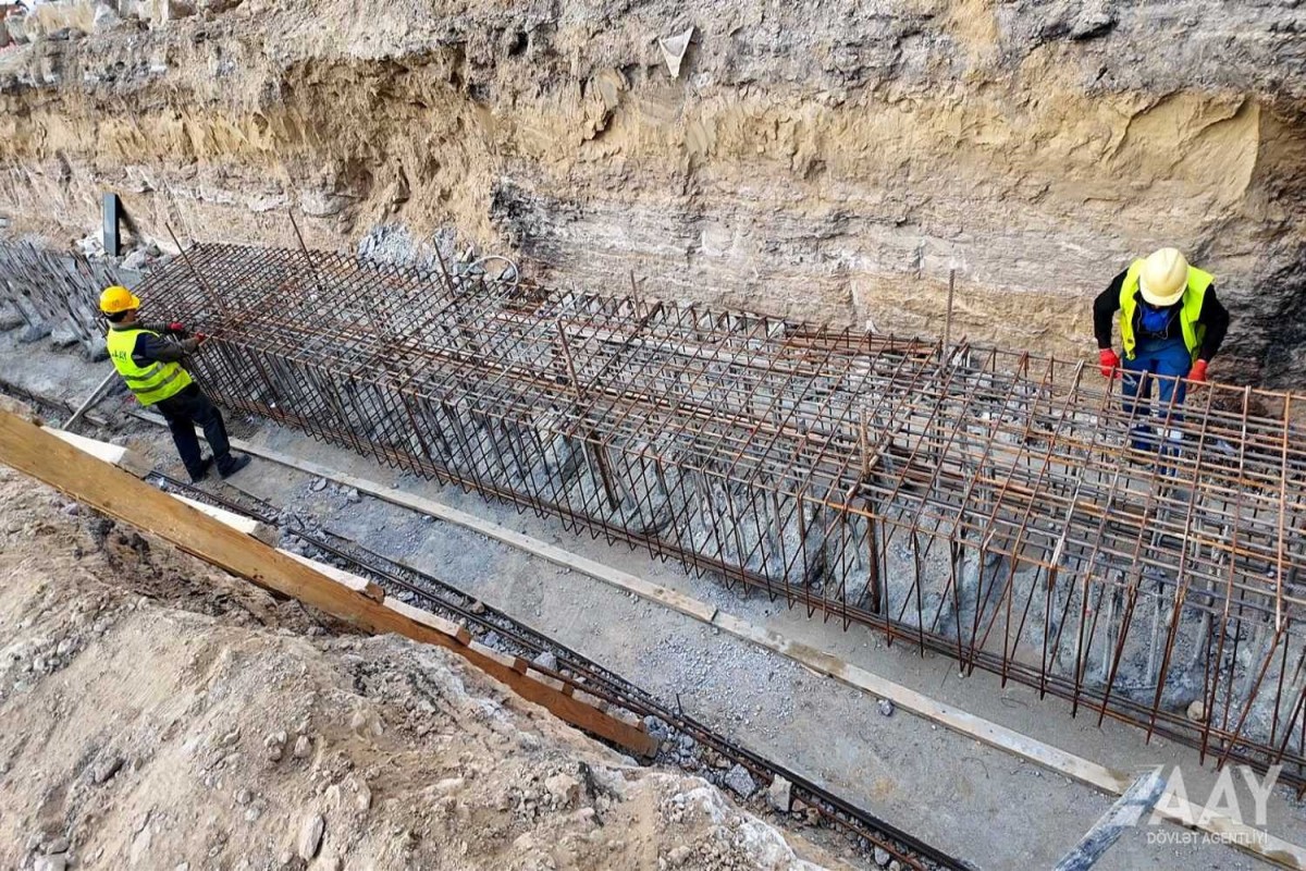 В Баку сторится новая шестиполосная автомобильная трасса и тоннели -ФОТО 