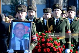 В Баку проводили в последний путь Национального Героя-ФОТО 