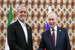 Путин позвонил Пезешкиану