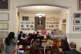 Концерт, выставка и хроника: в Баку и Вильнюсе почтили память жертв январских событий-ФОТО 