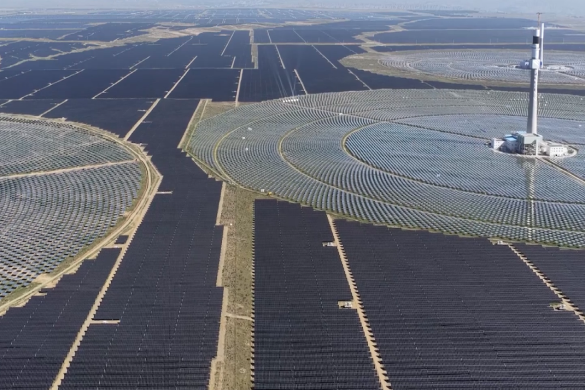 Китай стал мировым лидером по вводу солнечных и ветряных мощностей