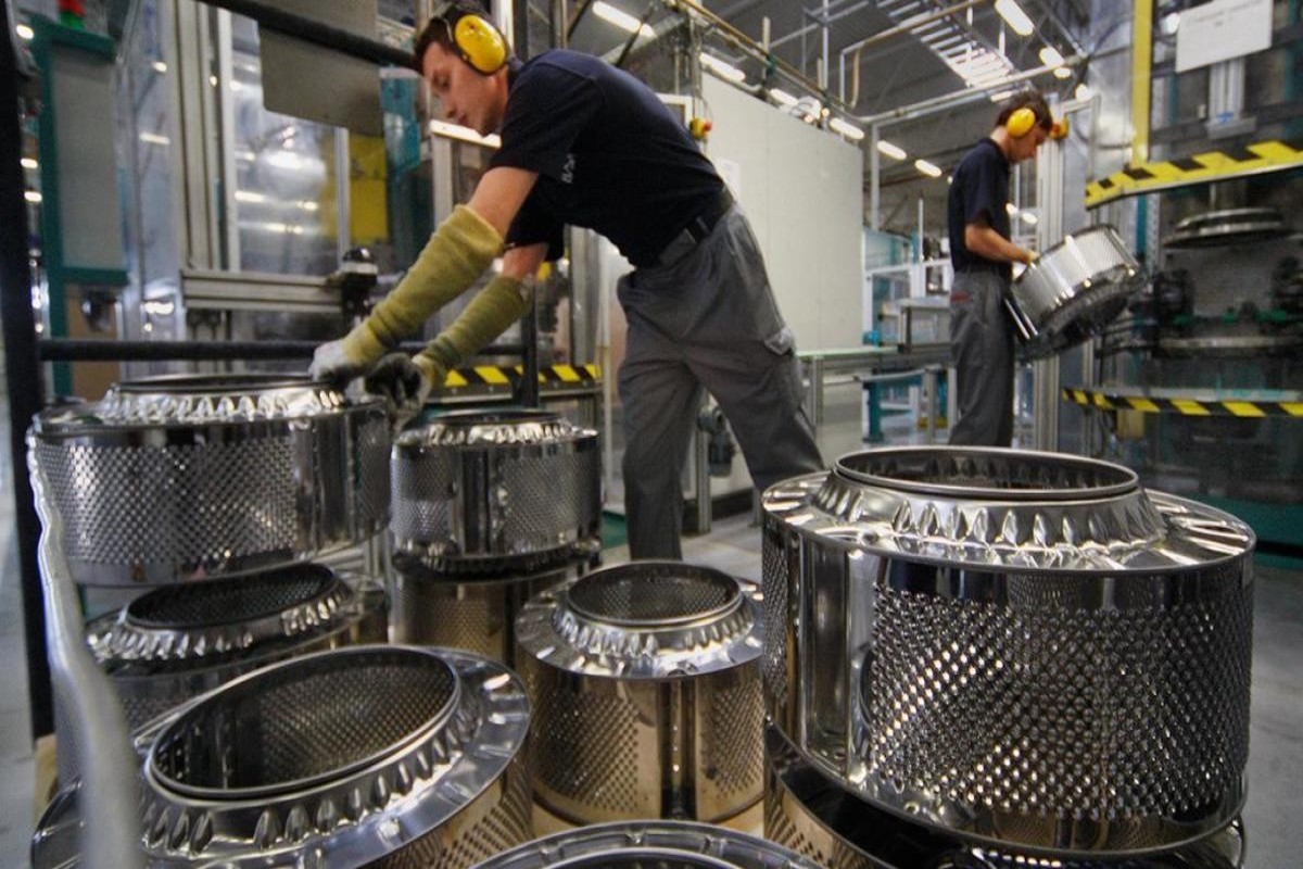 Промышленное производство в Азербайджане в 2025 году сократилось на 1 процент