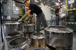 Промышленное производство в Азербайджане в 2025 году сократилось на 1 процент