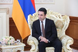 Симоняна пригласили в Москву