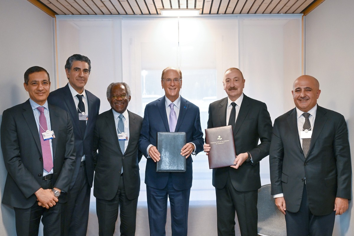 Ильхам Алиев встретился в Давосе с руководителями компаний BlackRock и Global Infrastructure Partners-ФОТО 