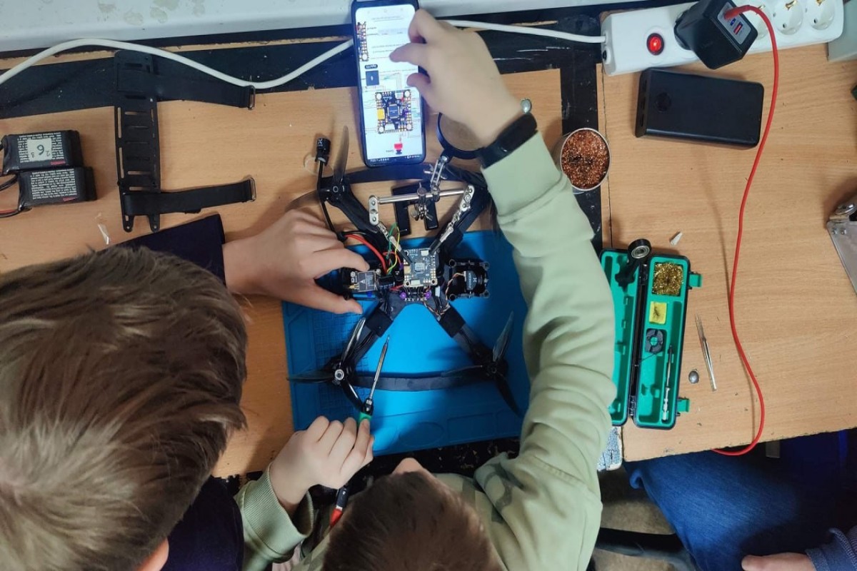 Российские школьники будут учиться собирать БПЛА