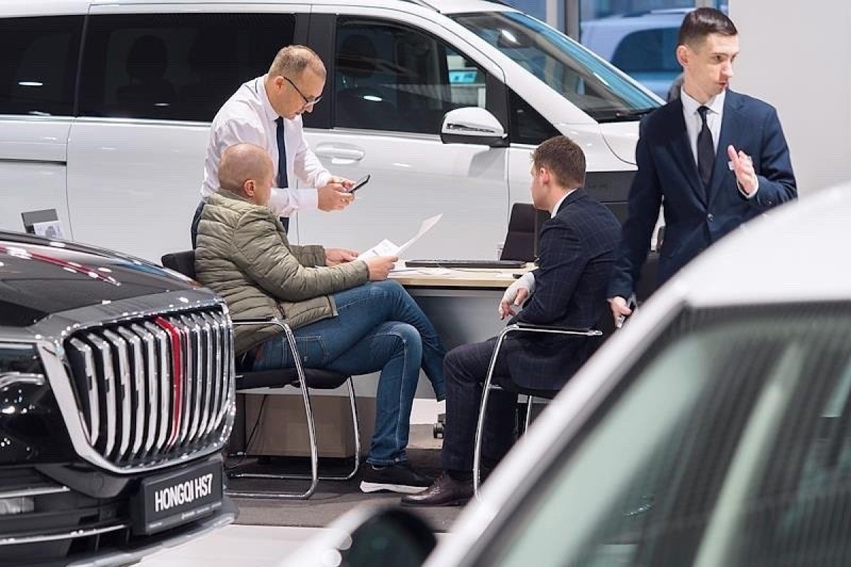 Китайские автосалоны теряют сеть в России: минус 643 точки за год