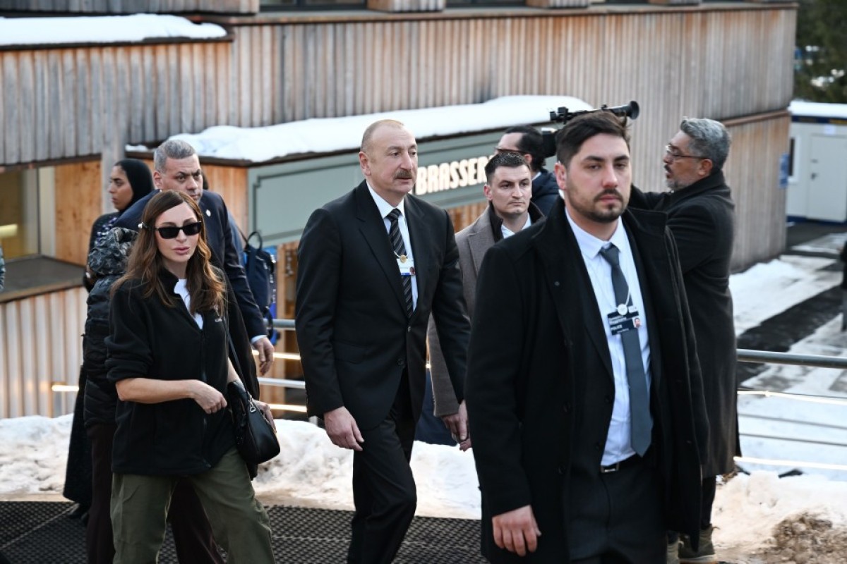 Президент Ильхам Алиев принял участие в панельном заседании в рамках Всемирного экономического форума