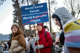 Politico: Споры вокруг Гренландии отодвинули тему Украины на второй план