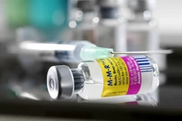 В США обсуждают связь вакцинации и аутизма на фоне заявлений Кеннеди