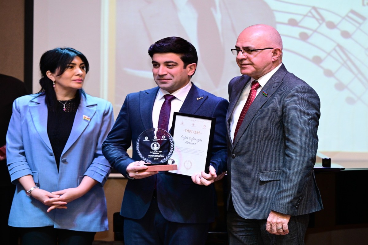 Лауреаты премии имени Узеира Гаджибейли удостоены наград-ФОТО 