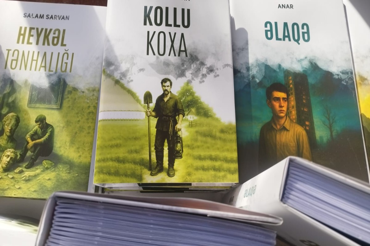 В Баку представили книги азербайджанской и мировой литературы шрифтом Брайля