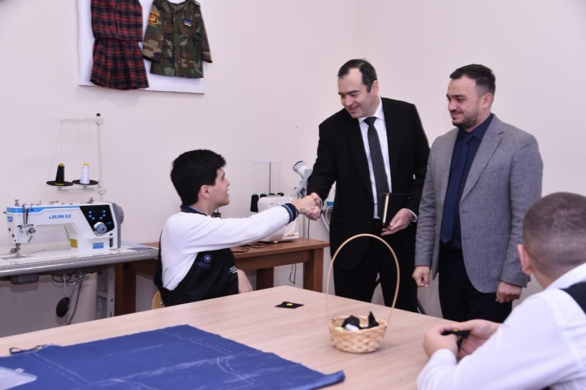 Профессиональный класс для детей с ограниченными возможностями открылся в Баку-ФОТО 