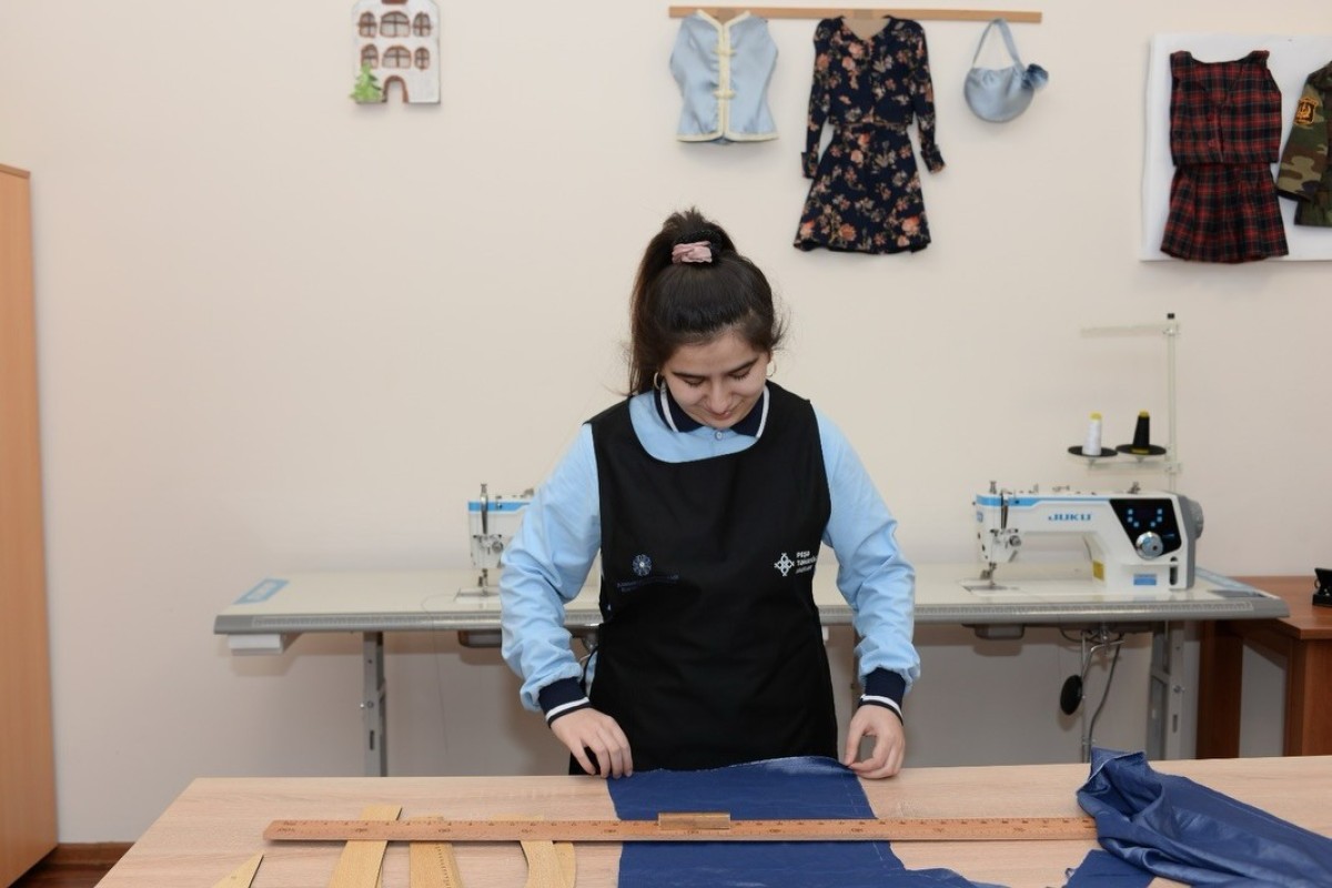 Профессиональный класс для детей с ограниченными возможностями открылся в Баку-ФОТО 