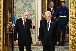 Путин обсудил с Аббасом поддержку Палестины и «Совет мира»