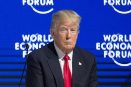 Президент США анонсировал перенос встречи с Путиным после переговоров с Зеленским