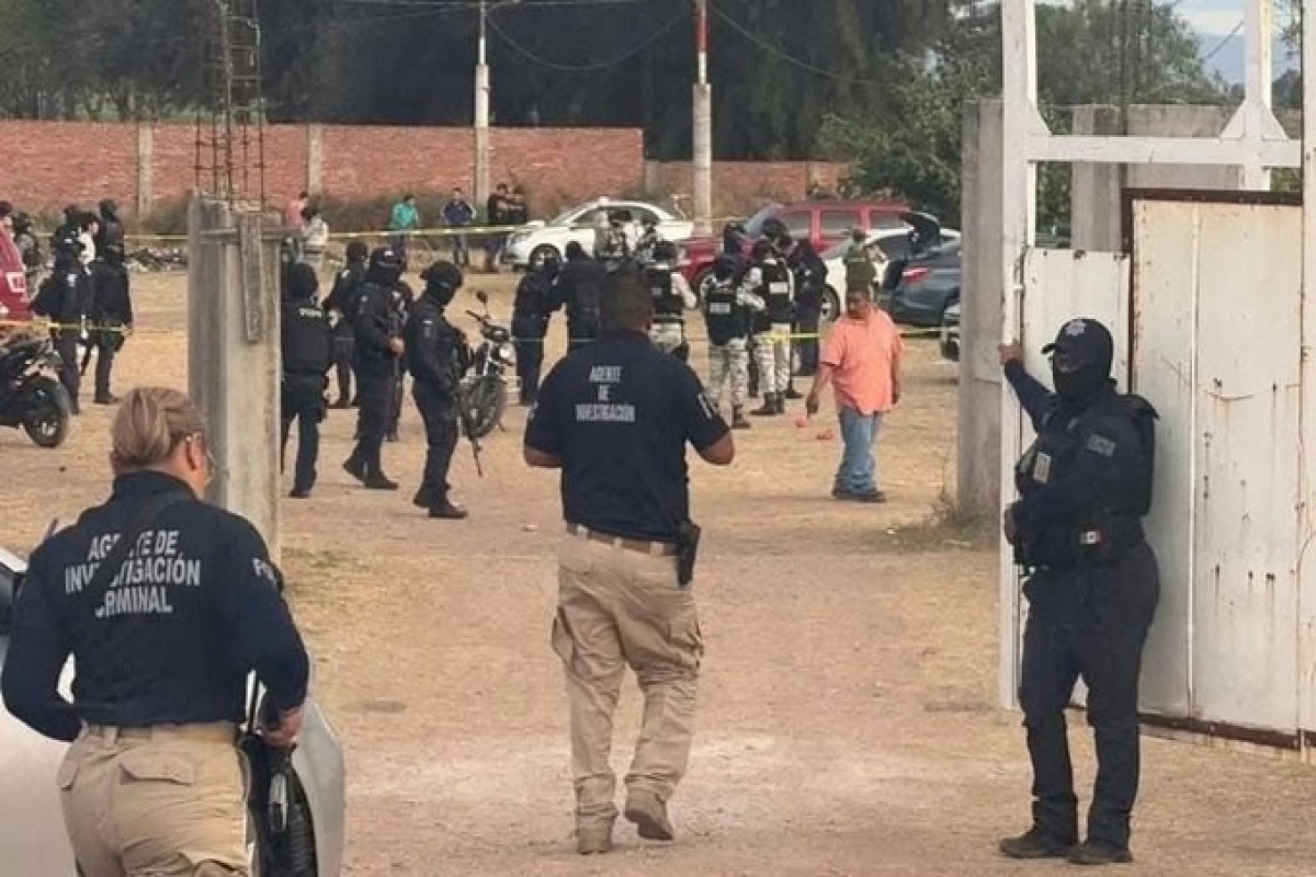 Неизвестные устроили бойню на футбольном поле в Мексике-ФОТО 