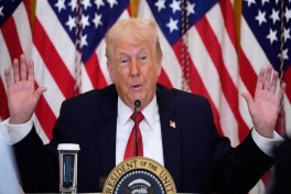 Reuters: Трамп отказался от силового сценария по Гренландии из-за риска импичмента