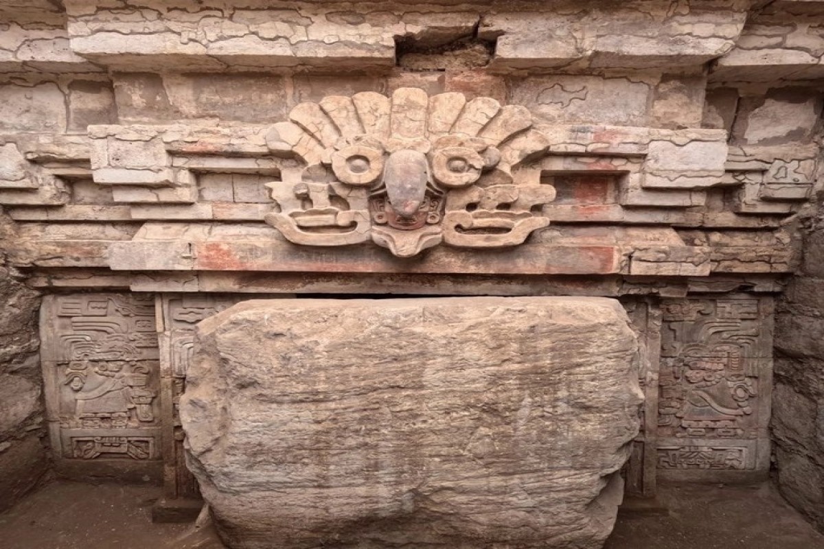 В Мексике обнаружили уникальную гробницу сапотеков возрастом 1400 лет-ФОТО 