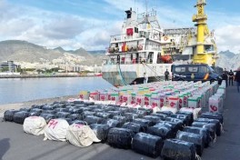 Почти 9 тонн кокаина изъяты в Атлантике у берегов Португалии