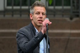 Петер Мадьяр предложил оппозиции объединиться против Орбана