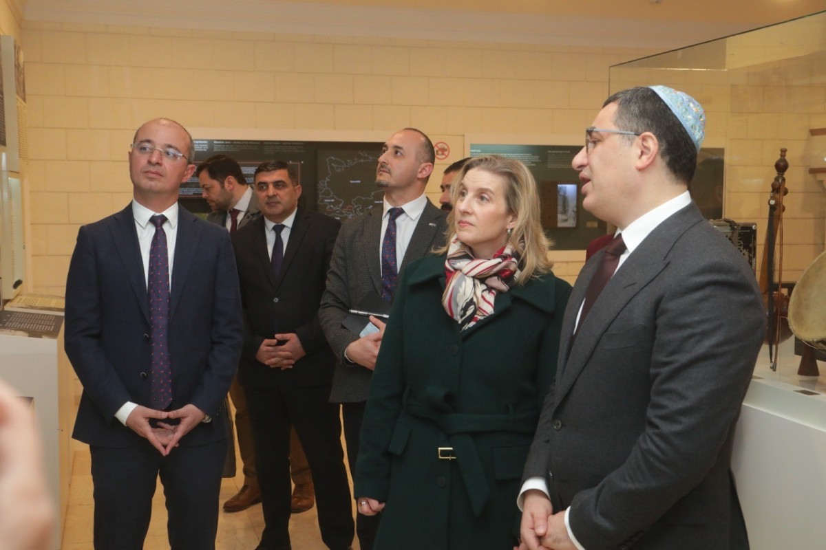 Международный день памяти жертв Холокоста отметили в Музее горских евреев в Баку-ФОТО 