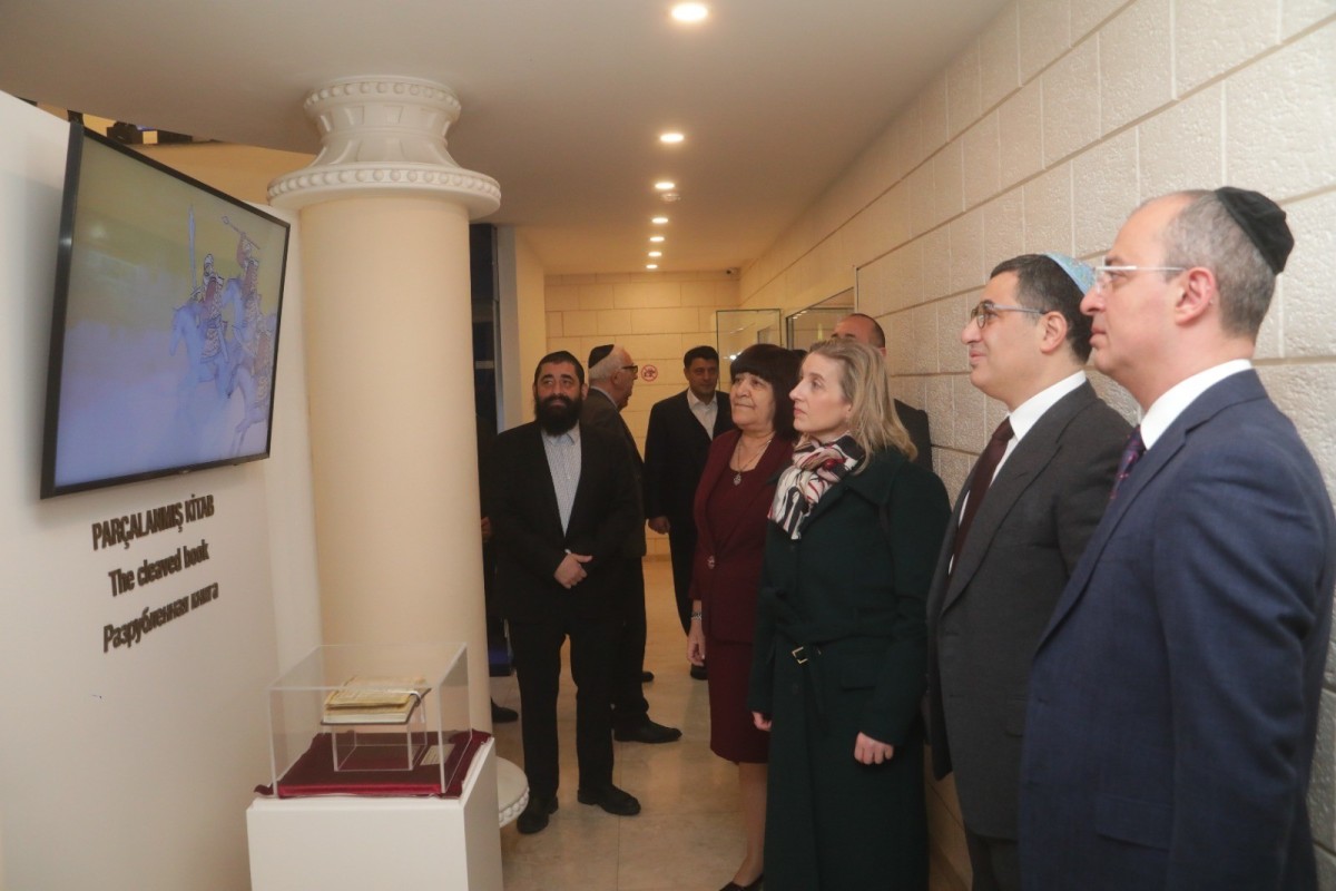 Международный день памяти жертв Холокоста отметили в Музее горских евреев в Баку-ФОТО 