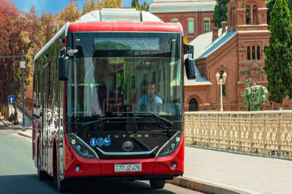 AYNA запустит дополнительные автобусные маршруты для разгрузки метро  