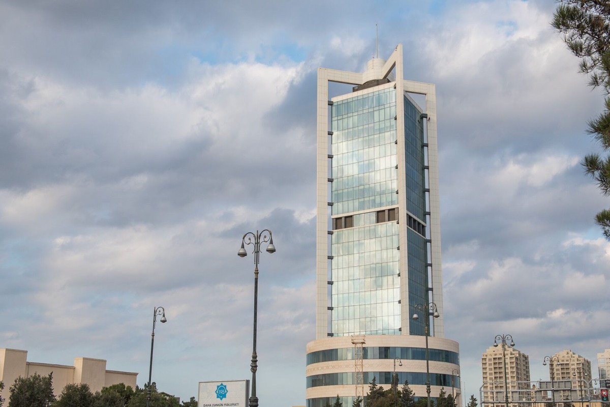 Госнефтефонд Азербайджана приобрел 50 процентов в компании ОАЭ