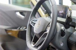 Volkswagen отзовет более 44 тыс. электромобилей в США